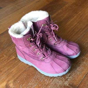 Girls ugg boots size 5